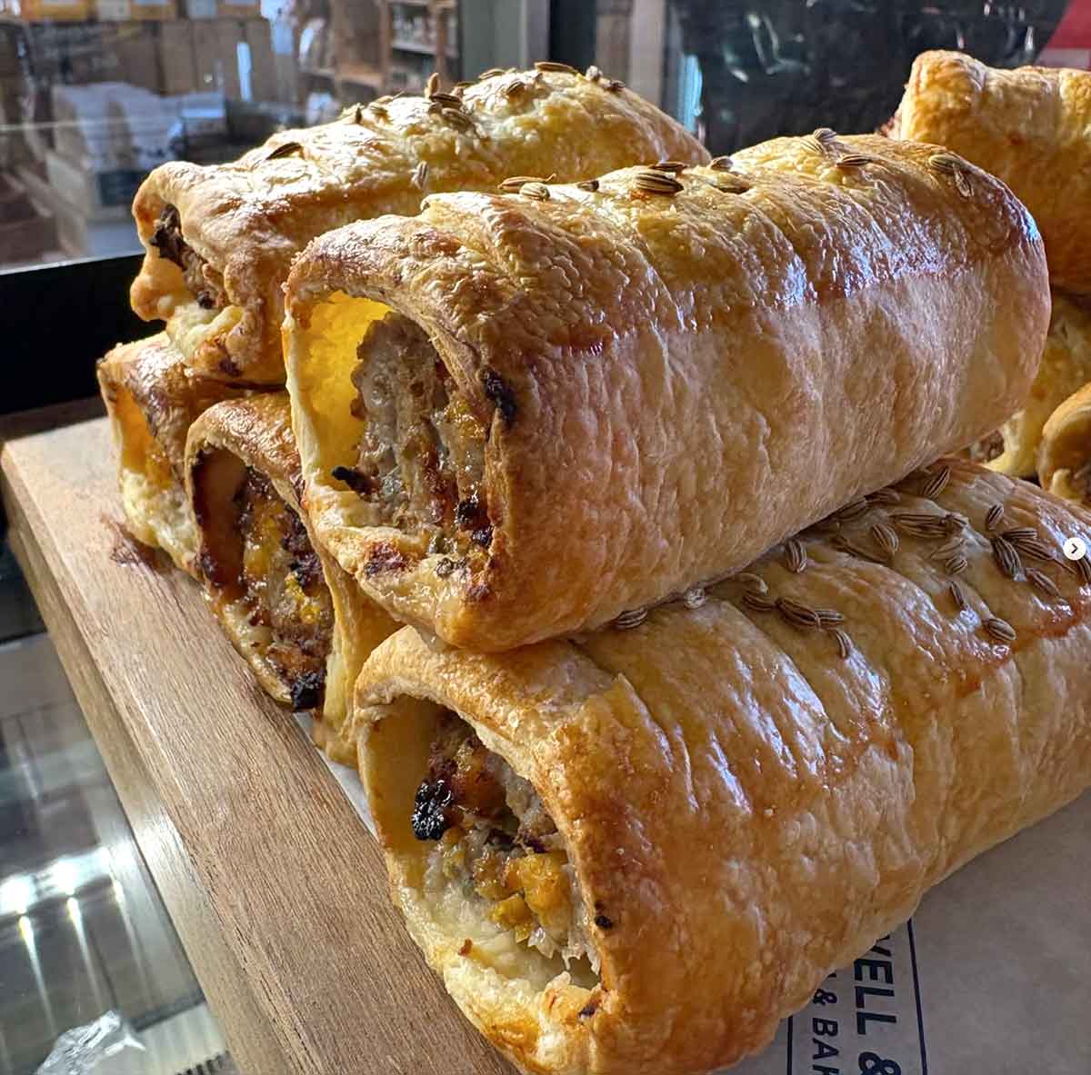 B&CO Deli - Sausage Roll