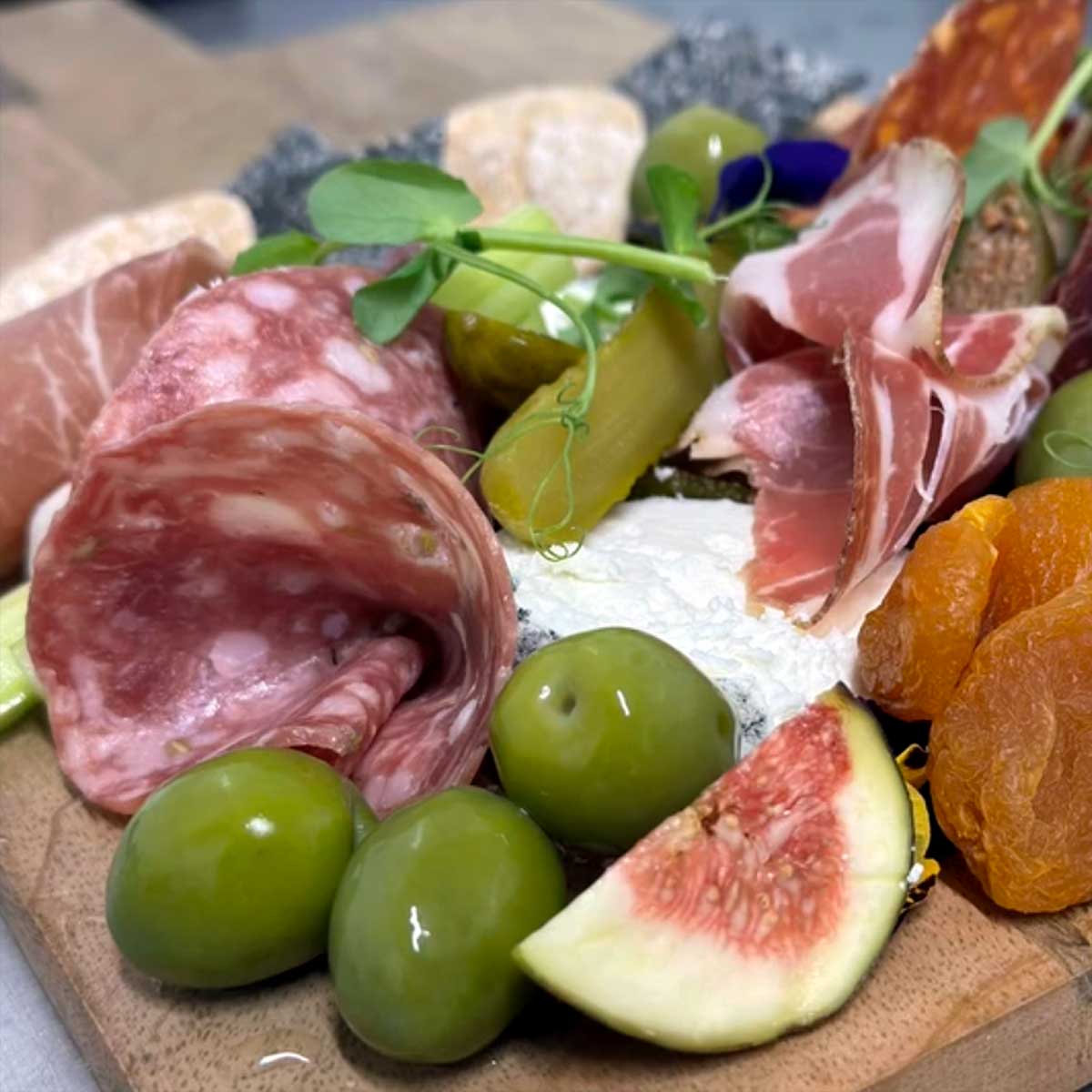 Blackwell & Co. Deli Long Melford Grazing